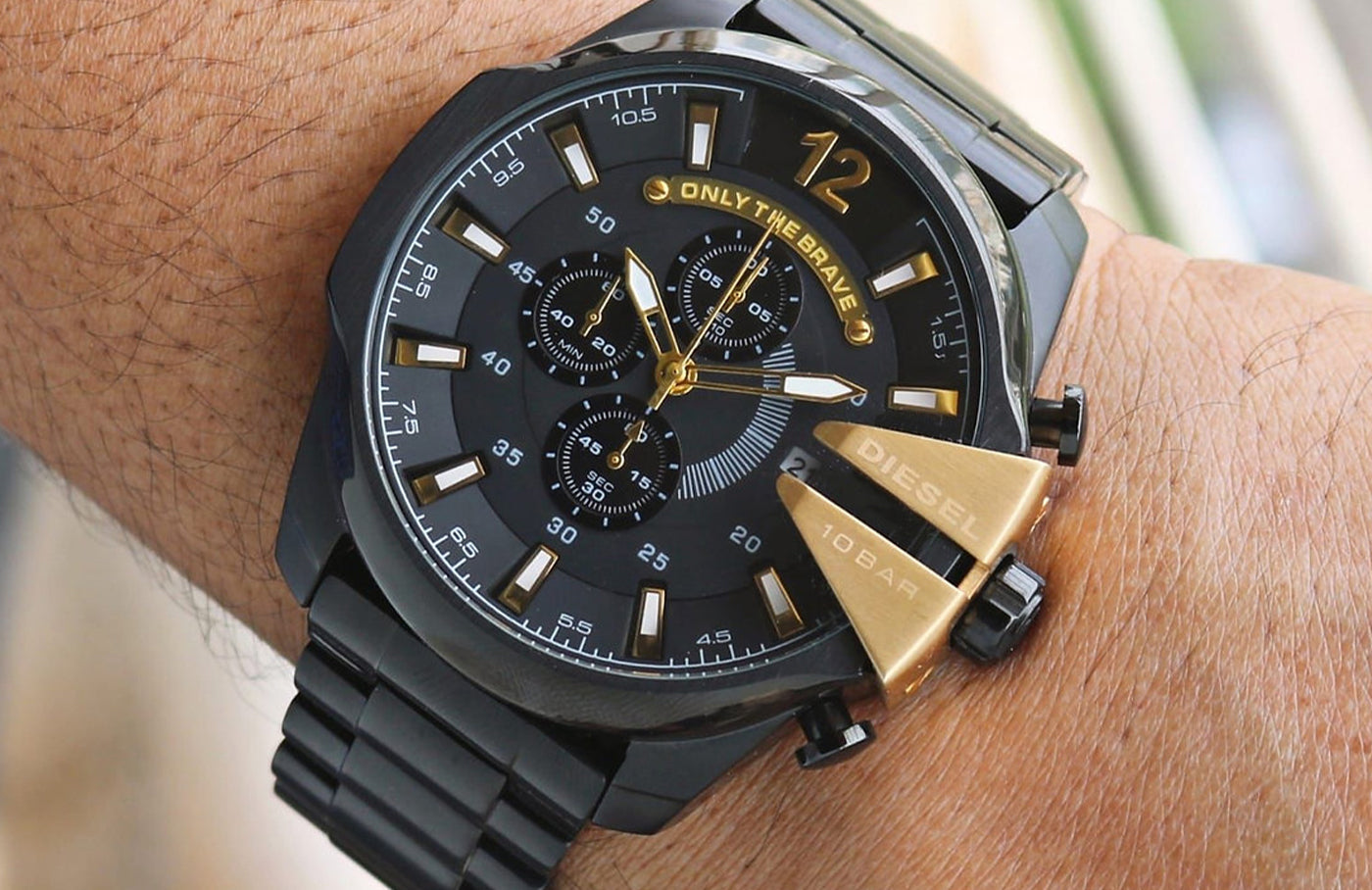 Diesel Mega Chief Quartz DZ4338 Men’s Watch| Big, bold and beautiful