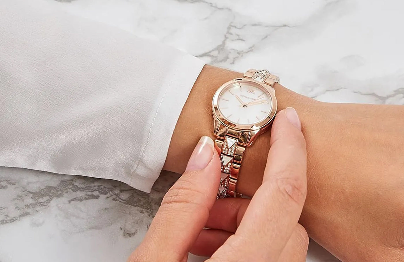 Michael Kors Runway MK6674 Diamond Accents Quartz Women’s Watch