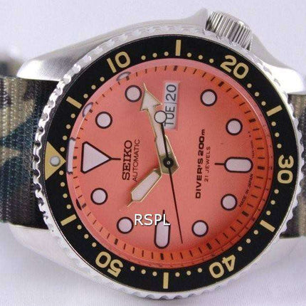 Seiko Automatic Divers 200M Army NATO Strap SKX011J1-NATO5 Mens Watch